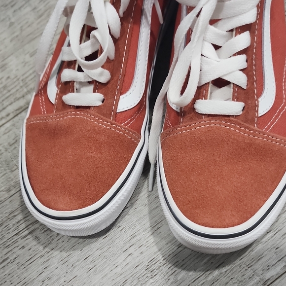 Vans Red and White Flats - Picture 9 of 9